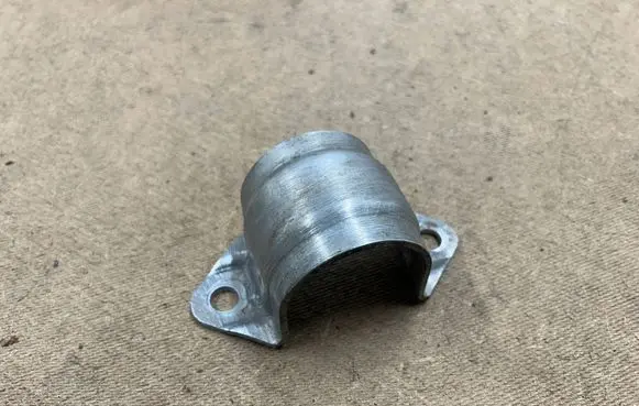 BMW 3 E46 Sway bar bush bracket, front 31351094552 1094552