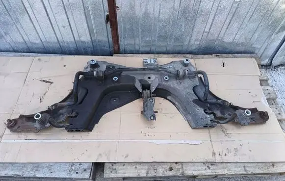 Renault Captur Front axle beam 