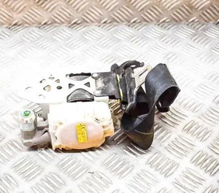 Toyota RAV 4 (XA50) Middle seatbelt (rear) 7335042020C1 7Y1610P