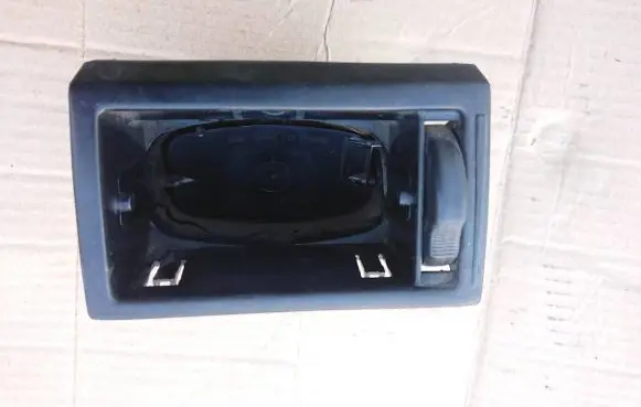 Volkswagen Golf II Dash center air vent grill 191819701 604608161