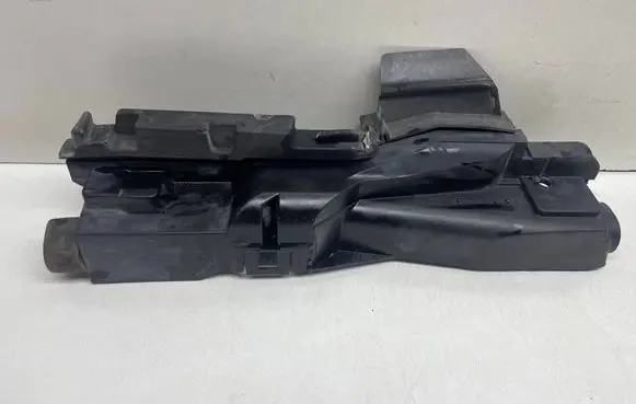 Radiator mount bracket