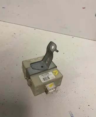 Toyota Avensis T250 Door control unit/module 8974105070