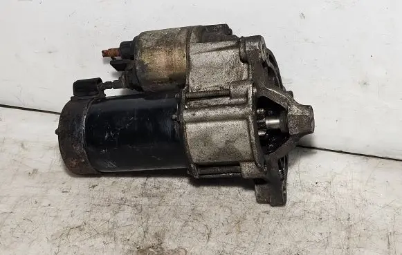 Peugeot 307 Starter motor D6RA572
