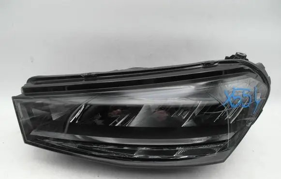 Skoda Fabia Mk4 (6VA) Headlight/headlamp 6VB941015 L449524