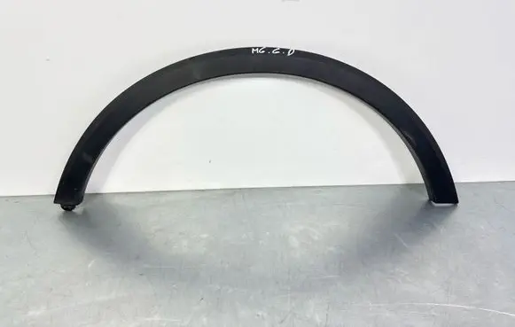 MG ZS Rear arch trim 10734147