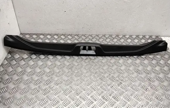 Volvo V70 Trunk/boot sill cover protection