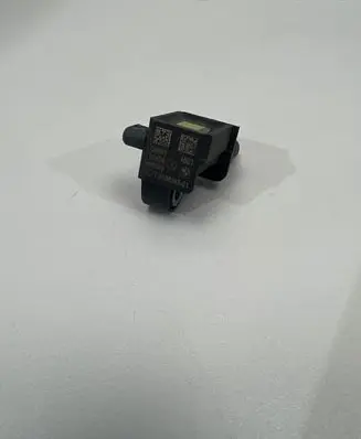 BMW X5 F15 Airbag deployment crash/impact sensor 9196043 05648 180404