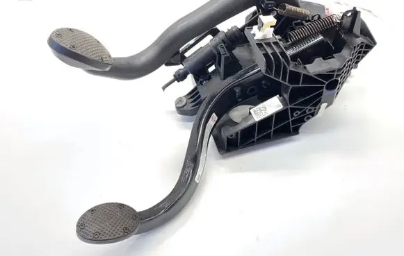 Mini Clubman F54 Pedal assembly 6870822