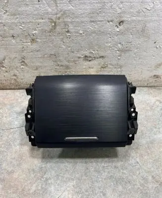 Glove box