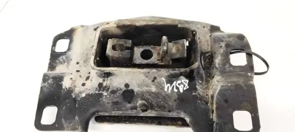 Volvo V50 Engine mount bracket 4N517M121FC 4N51-7M121FC