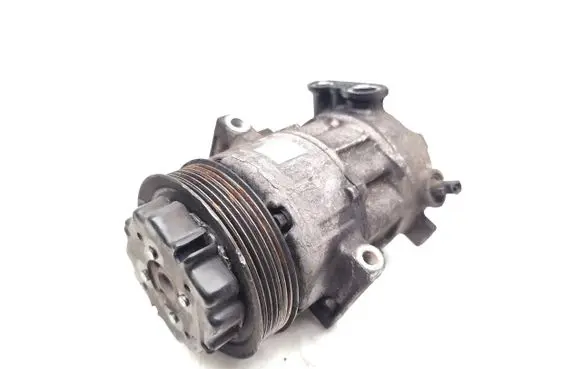 Opel Corsa D Air conditioning (A/C) compressor (pump) 55703721