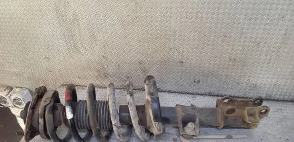 Volvo XC90 Front shock absorber with coil spring 