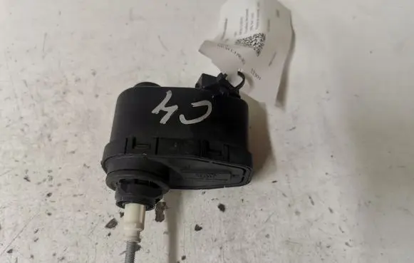 Headlight level adjustment motor