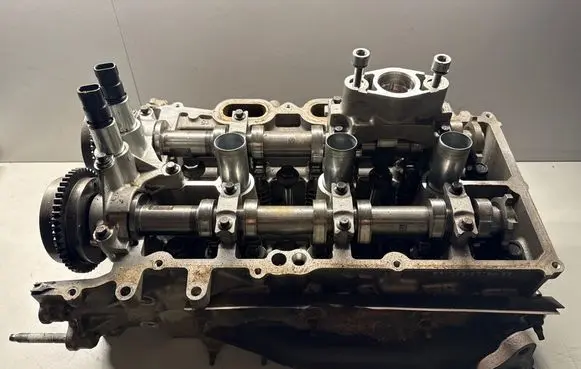 Ford F150 Engine head ML3-E6C064-EB ML3E6C064EB