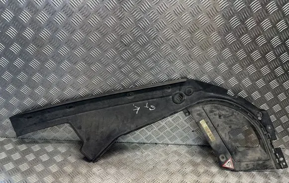 BMW 5 GT F07 Wiper trim 7042983
