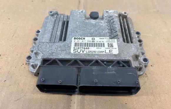 Suzuki SX4 Engine control unit/module 51877440 0281017320 LQ5261DAM