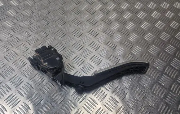 Porsche Cayenne (9PA) Accelerator throttle pedal 7L0723507B