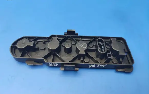 Mercedes-Benz ML W163 Tail light bulb cover holder A1638200177 22336700 22336900