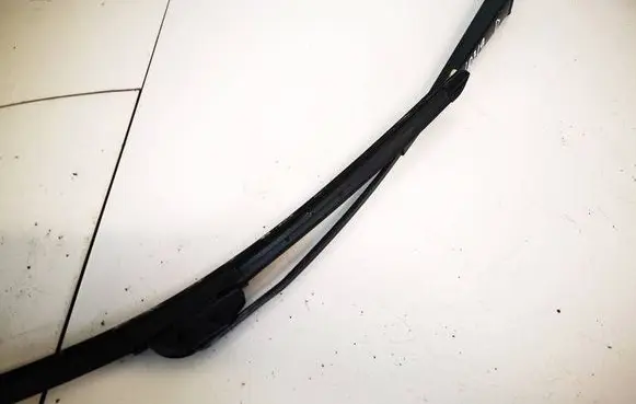 Opel Zafira A Front wiper blade arm 90582558