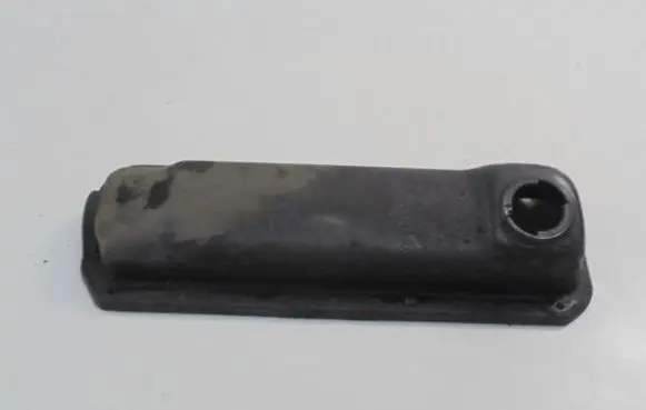 Volkswagen Golf IV Rocker cam cover 
