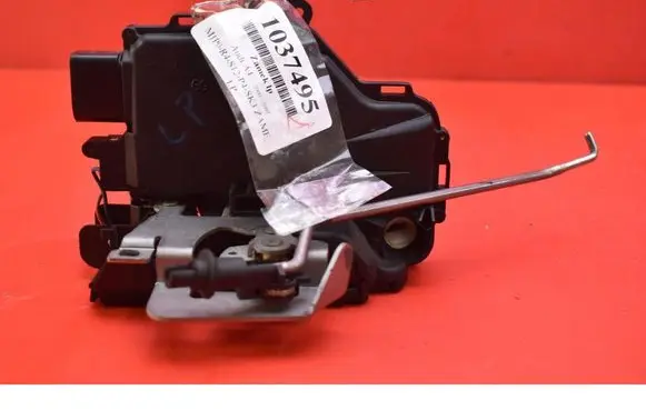 Audi A4 S4 B6 8E 8H Front door lock 4B1837015G