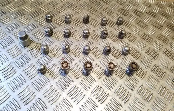 KIA Sportage Nuts/bolts 