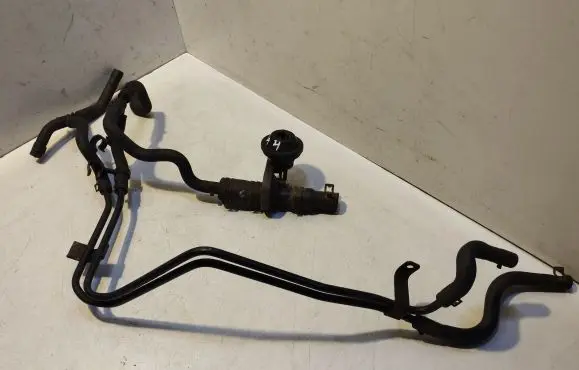 Audi A4 S4 B5 8D Engine coolant pipe/hose 4A0819809 8D0203523B