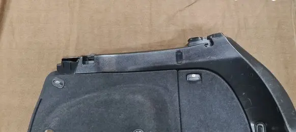 Trunk/boot side trim panel