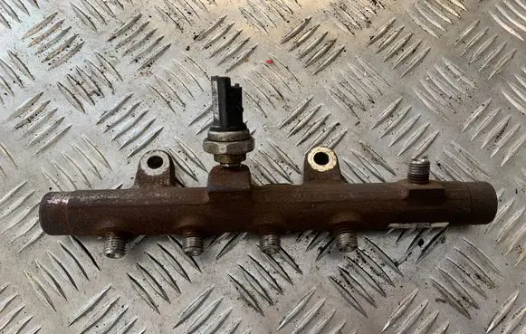 Nissan Qashqai Fuel main line pipe 8200815617