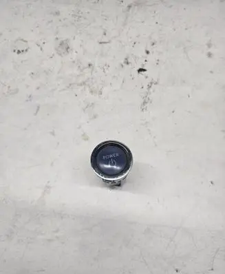 Toyota RAV 4 (XA40) Engine start stop button switch 15F032C