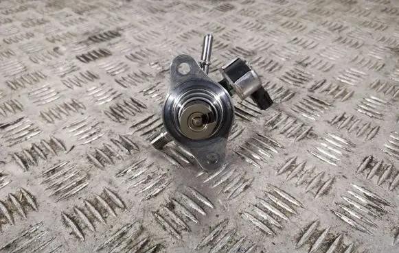 Toyota RAV 4 (XA50) Fuel injection high pressure pump 2961003114 2310125040