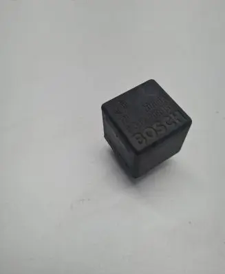 Mercedes-Benz Sprinter W901 W902 W903 W904 Other relay 0332209156 2030A