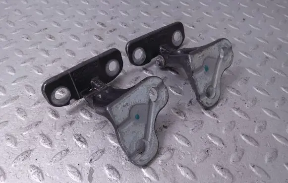 Jaguar I-Pace Rear door hinge set T4A2514 T4A2510
