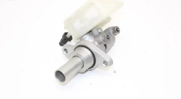 Ford Kuga II Master brake cylinder