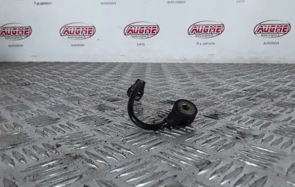 Audi A3 S3 8L Crankshaft speed sensor 06A905377D