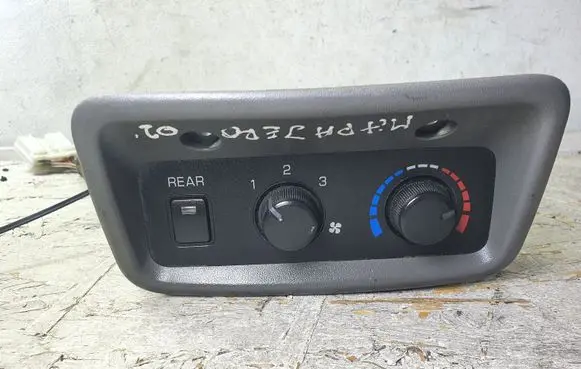 Mitsubishi Pajero Climate control unit 1464307954