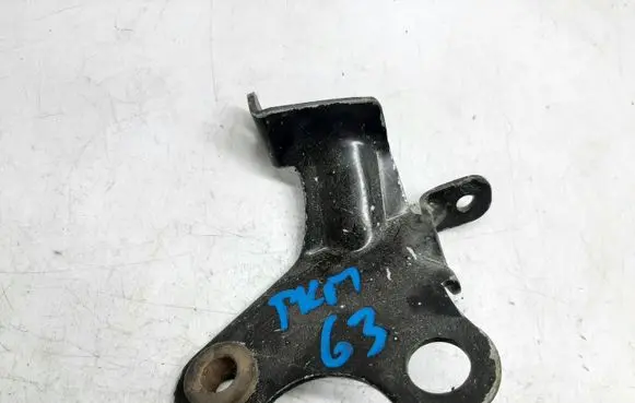 Audi R8 42 Radiator mount bracket 420121232R842