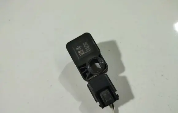 Renault Megane III Airbag deployment crash/impact sensor 988330002R