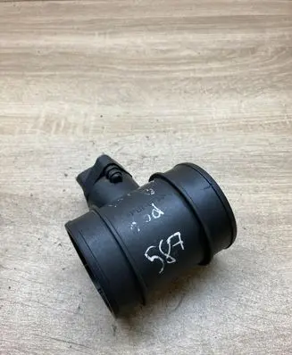 Opel Omega B2 Mass air flow meter 0281002180