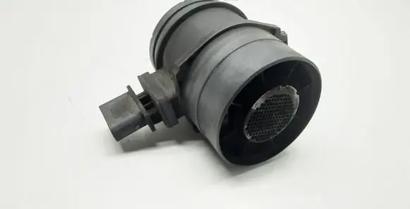 BMW 1 E81 E87 Mass air flow meter F00C2G7002