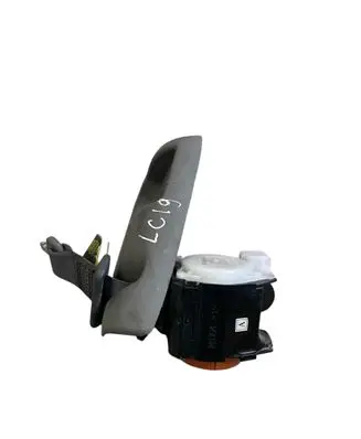Middle seatbelt (rear)