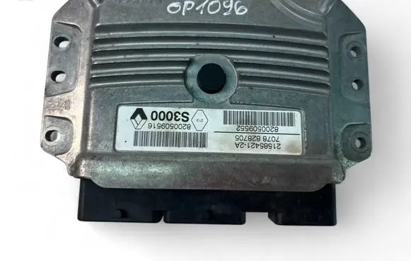 Renault Megane II Engine control unit/module ECU 8200509552 8200509516