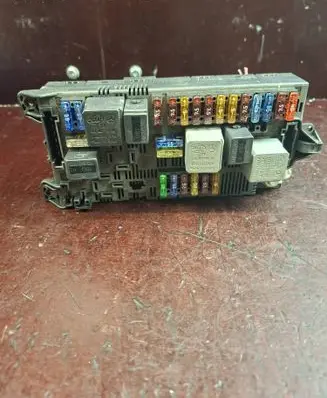Mercedes-Benz E W211 SAM control unit 2115453901