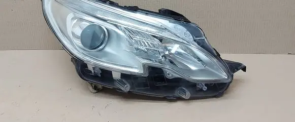 Peugeot 2008 I Headlight/headlamp 9677810280