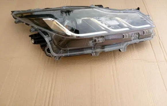 Toyota Corolla E210 E21 Headlight/headlamp 81110-02t31