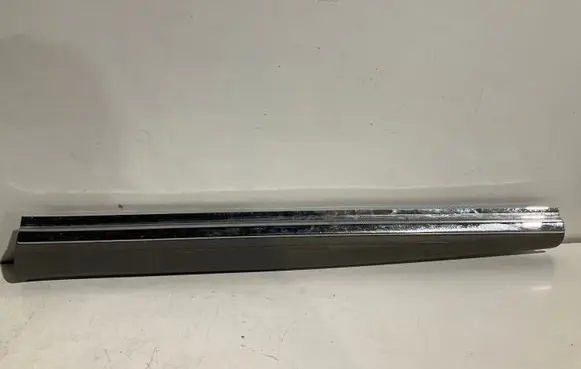 Mercedes-Benz CLS AMG C219 Front sill trim cover A2196800535 2196800535