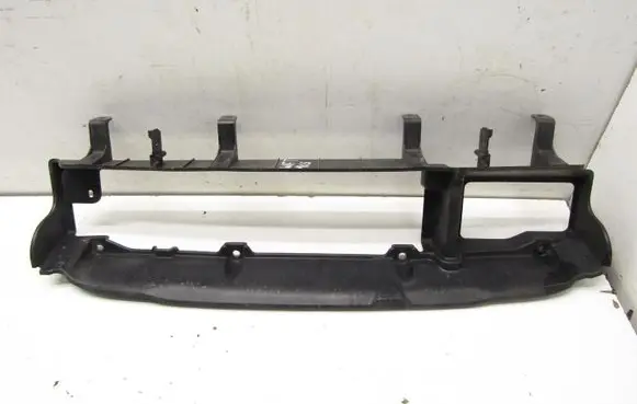 Suzuki Swift III Radiator trim 