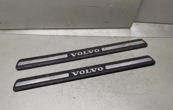 Volvo S60 Front sill trim cover 09178405