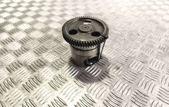 Mercedes-Benz E W212 Oil pump 6511811101 A6511801500