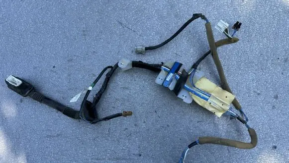 Nissan Patrol Y61 Front door wiring loom 24125VD415